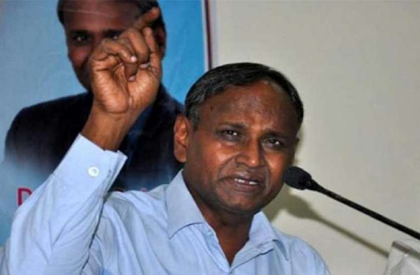 udit raj ईवीएम-वीवीपैट मामलाः चुनाव आयोग के बाद उदित राज ने सुप्रीम कोर्ट पर लगाया धांधली का आरोप