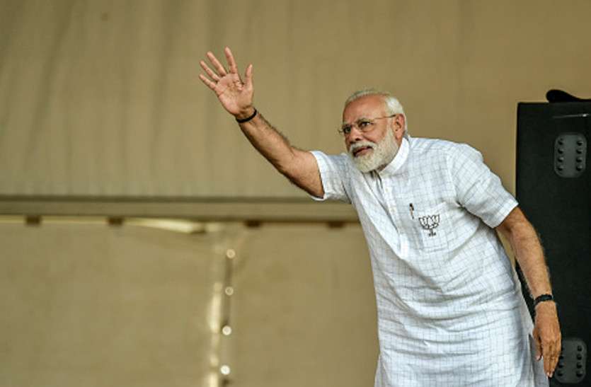 narendra modi सोशल मीडिया पर ट्रेंड हुआ '#ModiAaRahaHai', जानें किस तरह हो रही मोदी-मोदी