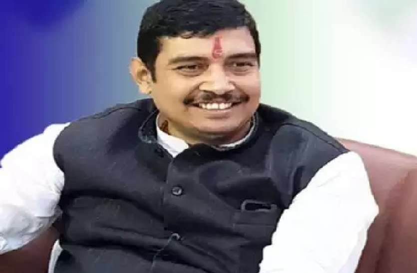 atul rai घोसी लोकसभा सीट पर बीजेपी की हार, महागठबंधन प्रत्याशी अतुल राय ने 1.22 लाख वोटों से जीता चुनाव