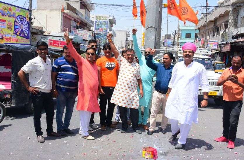 vote cast of candidates in ajmer loksabha election आएगा तो मोदी ही .......देखें भागीरथ के साथ किसको कितने मिले वोट