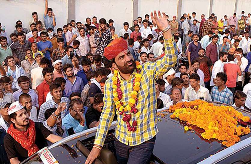 hanuman beniwal Nagaur Chunav Parinam 2019: NDA प्रत्याशी हनुमान बेनीवाल की जीत तय, आया बड़ा बयान