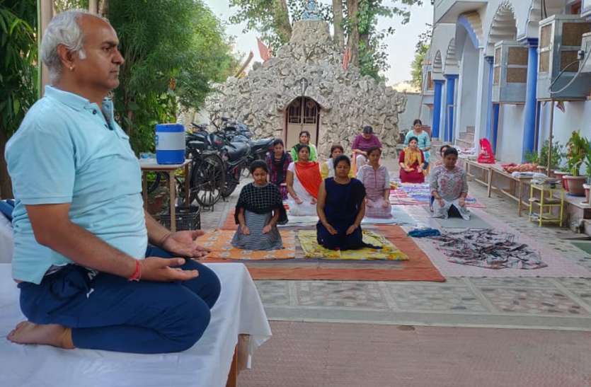 Yoga will be done everyday योग करो रोज, रहोगे निरोग