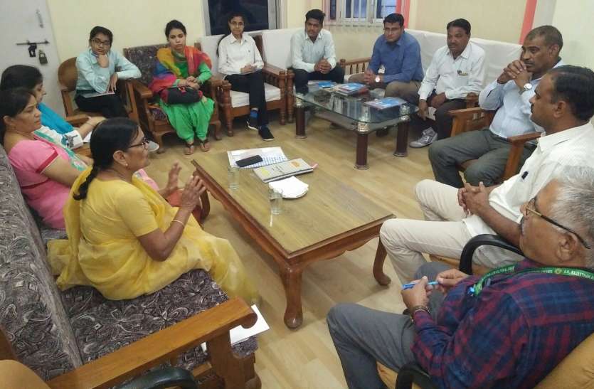 Organizing review meeting एसकेआरएयूः रैगिंग मामलों की समीक्षा बैठक आयोजित