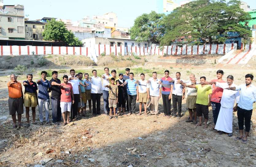 patrika amartam jalam छलकी श्रम की बूंदें , श्रमदान कर जलस्रोतों को सहेजने का दिया संदेश