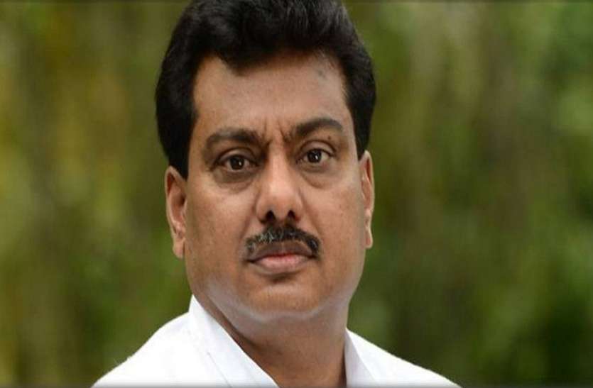 patil कर्नाटक के मंत्री एमबी पाटिल ने कहा- 'BJP कुछ भी कर ले, कुमारस्वामी सरकार अपना कार्यकाल पूरा करेगी'