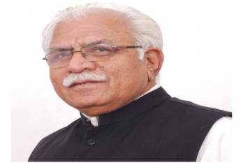 high court ordered haryana CM to be Present in land transfer case आरएसएस नेता के प्लॉट ट्रांसफर मामले में हाईकोर्ट ने सीएम मनोहर लाल को किया तलब