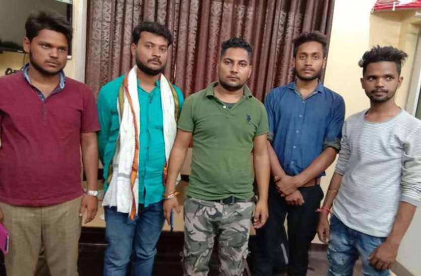 illegal immigration fraud विदेश जाने के फेर में मलेशिया में फंसे देश के कई युवा