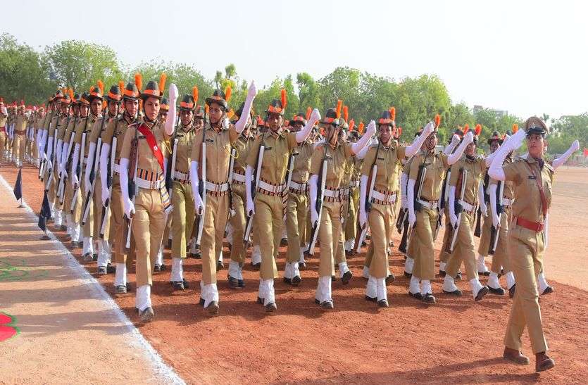 Discharge duty from honesty and passion ईमानदारी और लगन से कर्तव्य निर्वहन करें पुलिस