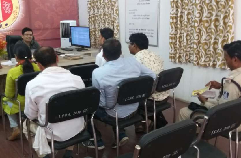 seoni प्रदर्शनी में मारा छापा, 10 बच्चे कर रहे थे ये काम, मामला दर्ज