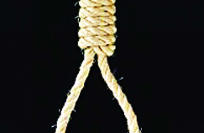 , Two youths hanged, know the whole truth दो युवकों ने लगाई फांसी, जानिए पूरा सच