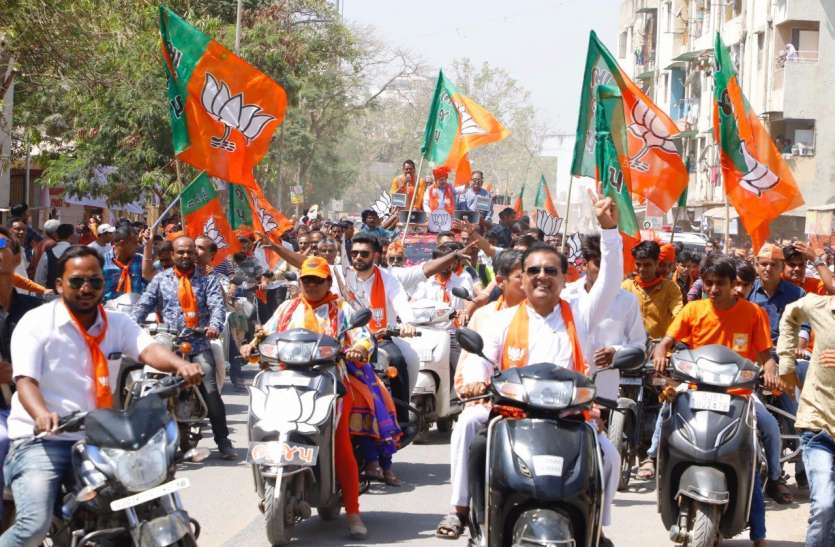 BJP lead 173 seats, LS polls गुजरात में भाजपा को 173 विधानसभा सीटों पर बढ़त