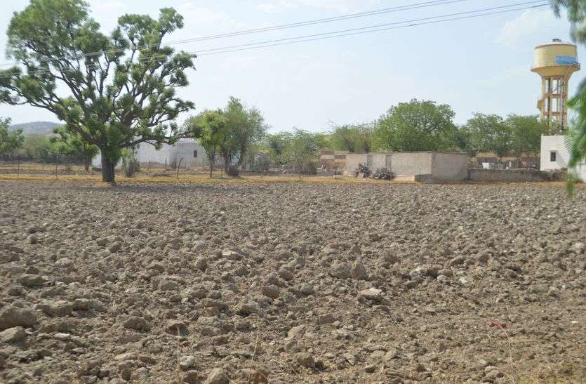 Deep plowing in fields will increase, fertile capacity खेतों में गहरी जुताई, बढ़ेगी उपजाऊ क्षमता