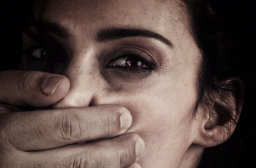 rape दीदी के देवरों ने दसवीं के छात्रा से किया गैंगरेप, शादी समारोह में गई थी पीड़िता