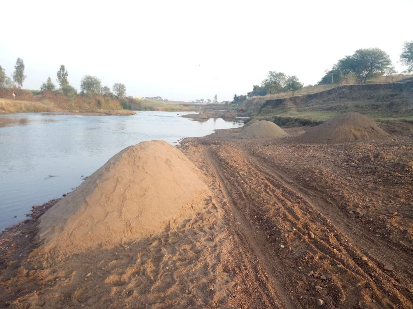 sand सीएम के जिले में रेत का अवैध खनन और परिवहन रोकने होगी यह कवायद, जानें रणनीति