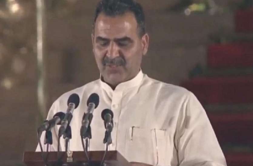 sanjeev balyan Video: संजीव बालियान को फिर से बनाया गया मंत्री, जानिए एक किसान का बेटा कैसे बना मिनिस्टर