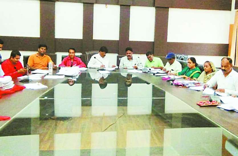 patrika भाजपा पार्षदों से परेशान होकर आलाकमान को लिखा पत्र