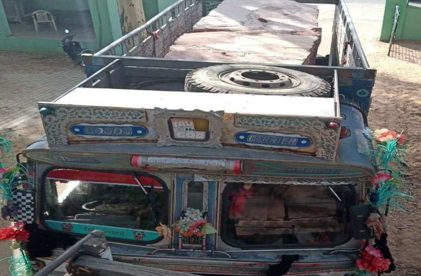 karauli news रवन्ना एक, ट्रकों के चक्कर अनेक, राजस्व का कर रहे नुकसान