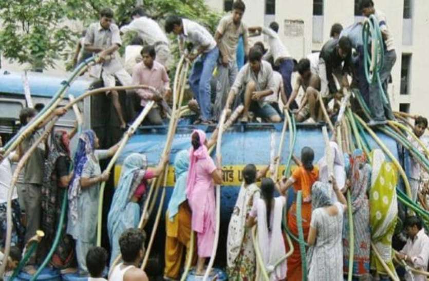 water World Environment Day 2019: 'अभी नहीं चेते तो बूंद-बूंद को तरसेंगी आने वाली पीढ़ियां'