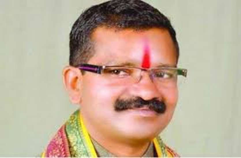 Bhima Mandavi भीमा मंडावी की हत्या बन रही है छत्तीसगढ़ और केंद्र सरकार के बीच टकराव की वजह