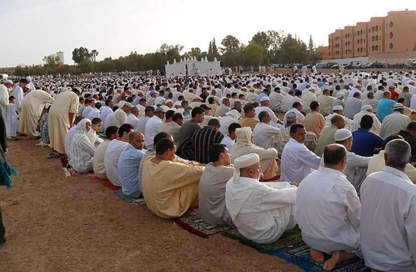 eid आज चांद दिखा तो कल मनेगी ईद,रोजेदार मांग रहे है अमन की दुआ