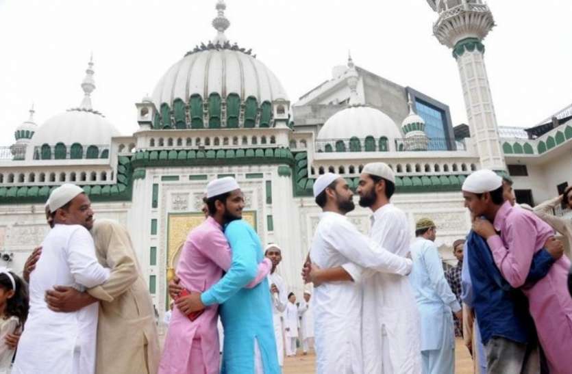eid mubarak,Ramadan-Eid Mubarak 2016, Eid Mubarak : खुशियों की ईदी से भरेगा दामन, हर घर महकेगी सेवइंयों की महक