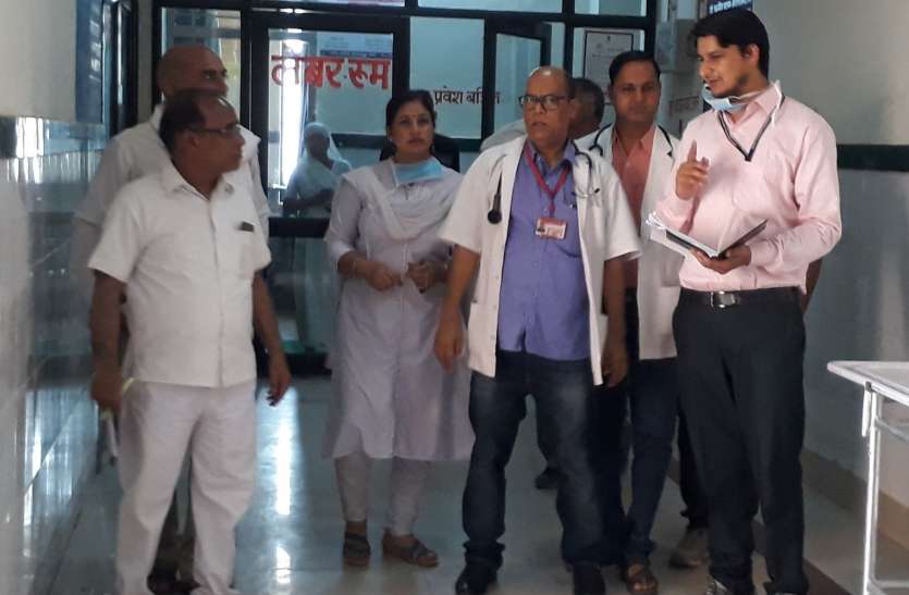 hindaun karauli news एमओटी में अव्यवस्था, खेड़ा उपकेंद्र पर मिला ताला