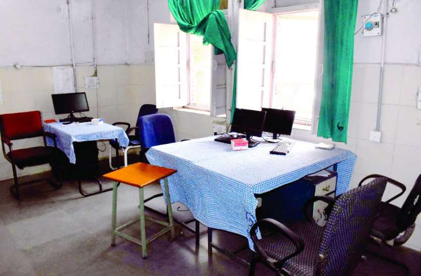 opd डॉक्टर ने सीएम के आदेशों को डाला रद्दी में, देर से खुल रही ओपीडी