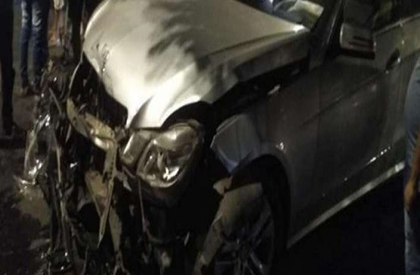 mumbai accident हीरा व्यापारी के बेटे ने शराब के नशे में तेज रफ़्तार मर्सिडीज से मारी टक्कर