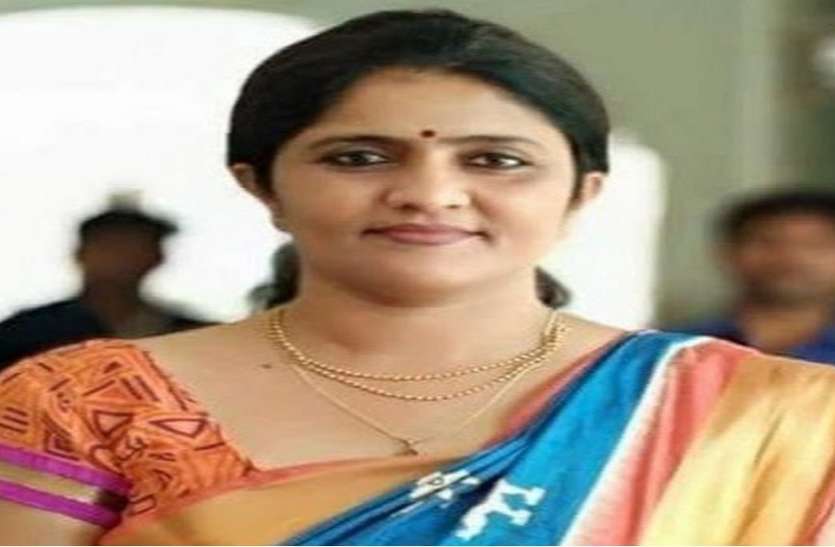 NCW member, Gujarat, visit राष्ट्रीय महिला आयोग की सदस्य डॉ. देसाई गुजरात दौरे पर