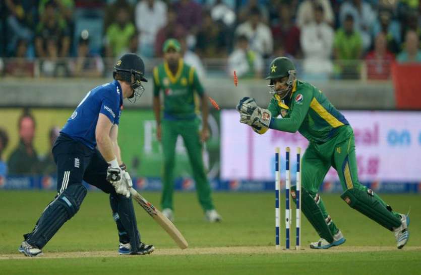 England vs Pakistan विश्व कप 2019: अंपायर ने इंग्लैंड-पाकिस्तान के कप्तानों को लगाई फटकार