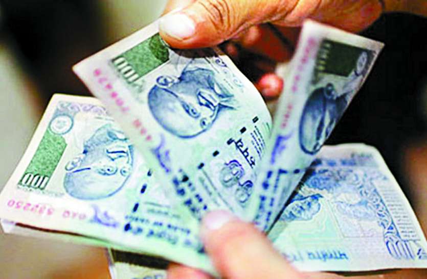Laborers wandering for employment जिले में चार दिन से मनरेगा का सर्वर फेल, पोर्टल पर प्रगति शून्य