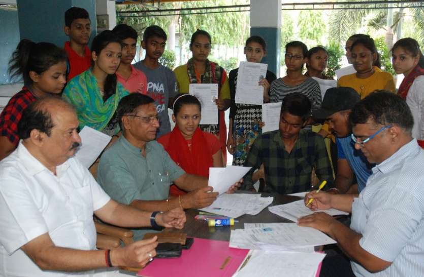 surat GSEB : प्रभाततारा के 10वीं के विद्यार्थी भी देंगे गुजरात बोर्ड की परीक्षा