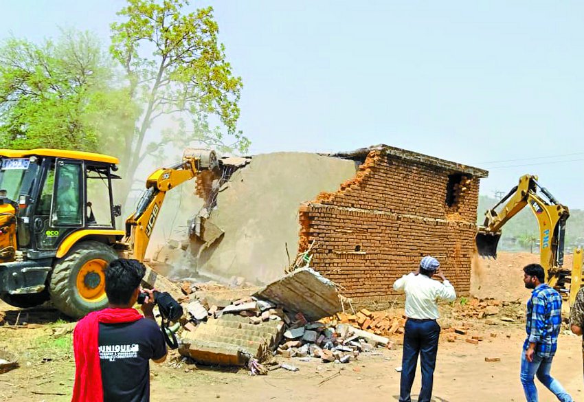 When people of Mane Dharmapura, then the administration did it जब नहीं माने ध्रर्मपुरा के लोग, तो प्रशासन ने यह किया