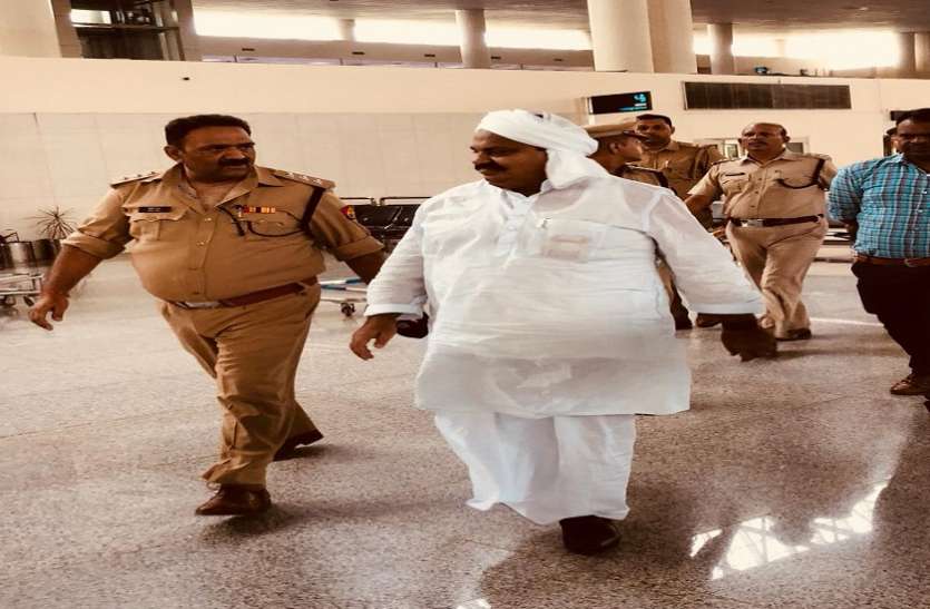 Bahubali Atiq Ahmed बाहुबली अतीक अहमद को उपलब्ध करायी थी खास व्यवस्था, जांच शुरू