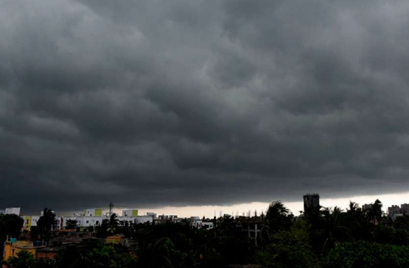 rain मौसम विभाग की चेतावनी: पूर्वोत्तर राज्यों में भारी बारिश की संभावना, दिल्ली में गर्मी बरकरार