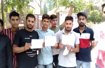 Sanskrit University will distribute 25 thousand degrees संस्कृत विश्वविद्यालय बांटेगा 2017-2018 के विद्यार्थियों को 25 हजार डिग्रीयां,चार रंग में होगी डिग्री लेकिन नहीं होंगे सिक्योरिटी फीचर्स