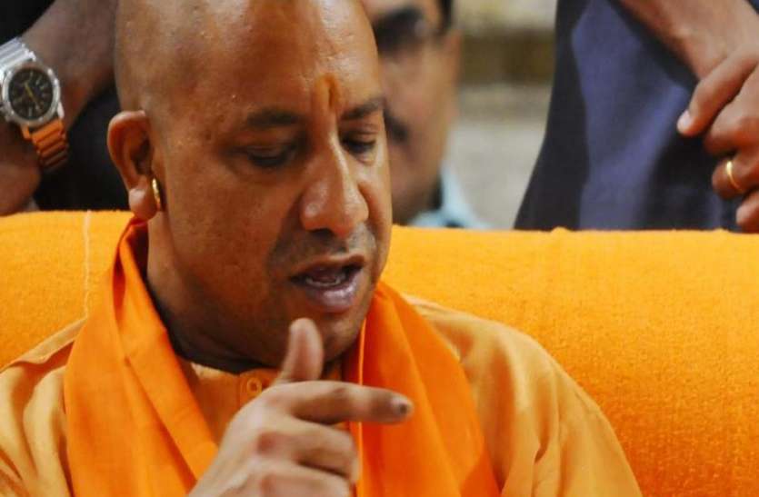 yogi adityanath खादी को बढ़ावा देने के लिए योगी सरकार की पहल, स्कूल में बांटी जाएगी ऐसी यूनिफॉर्म