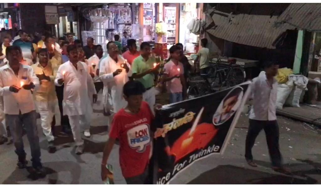march मासूम को न्याय दिलाने के लिए कांग्रेस विधायक संग सड़क पर उतरी यहां की जनता