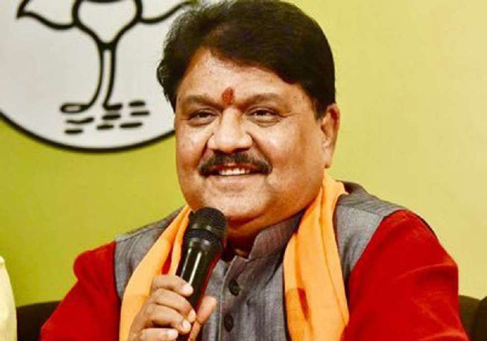 vijay bahadur pathak