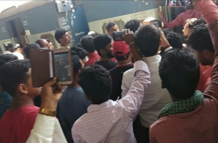 Three passengers death in Kerala Express भीषण गर्मी में भभक उठे ट्रेन के कोच, केरला एक्सप्रेस में सवार चार यात्रियों की मौत