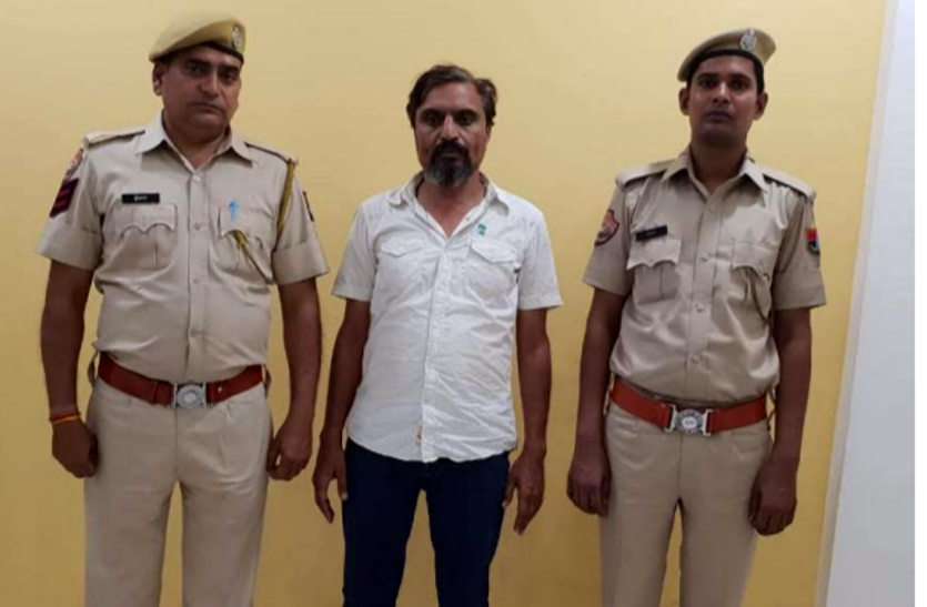 jaipur बीड़ी व्यापारी बनकर नक्सली इलाके में गई जयपुर पुलिस, माल का आर्डर देने के बहाने दबोचा शातिर ठग