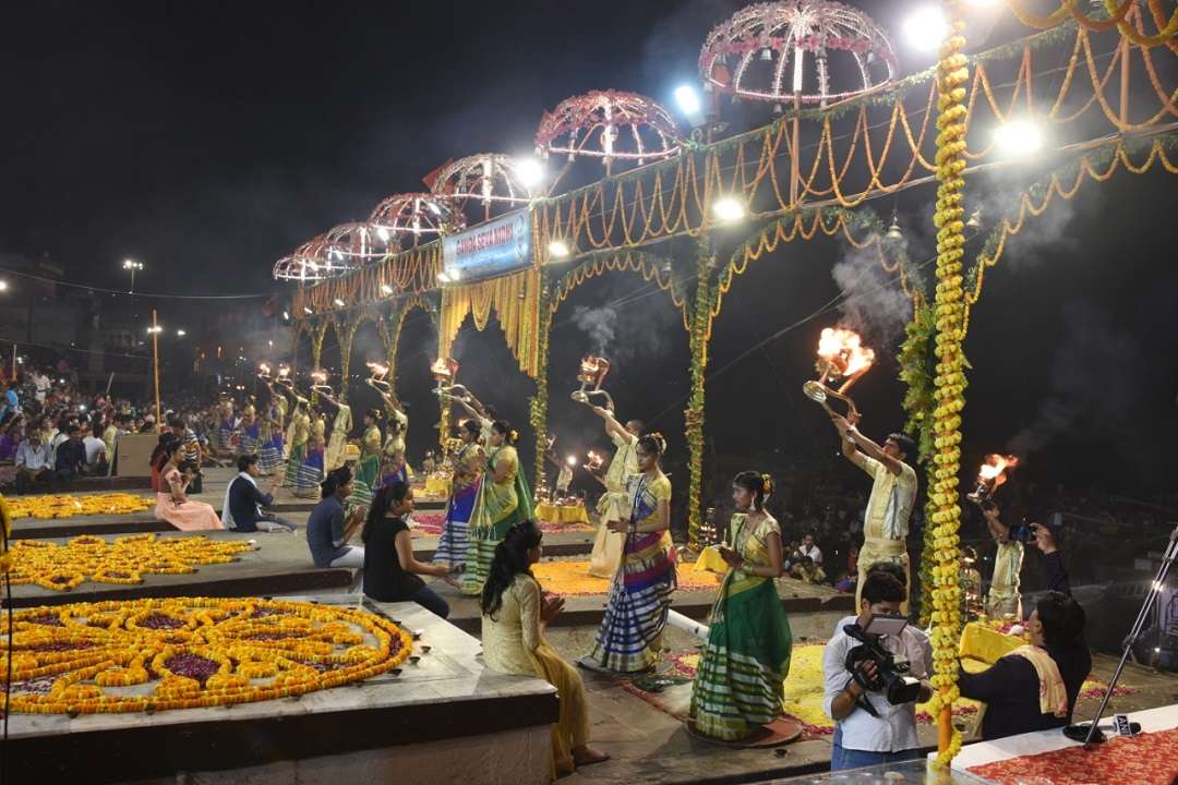 गंगा दशहरा पर भव्य आरती (फाइल फोटो)