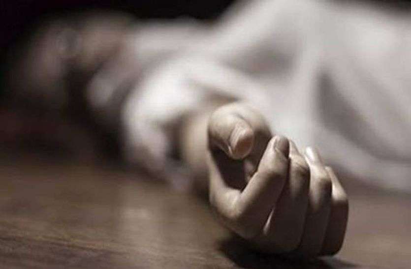 Worker's death from Current करंट से श्रमिक की मौत