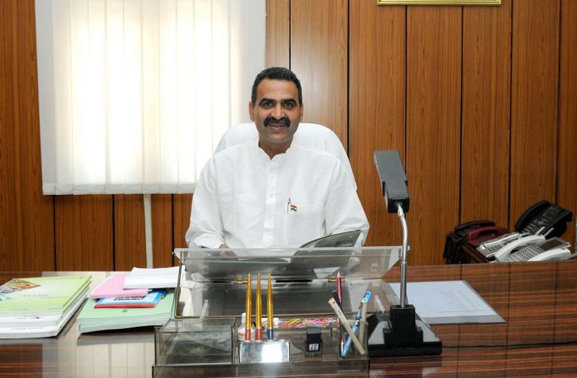 sanjeev balyan Patrika Exclusive: संजीव बालियान बोले- किसानों की परेशानी खत्म करेंगे, सिर्फ बछिया पैदा होंगी, बछड़े नहीं - देखें वीडियो