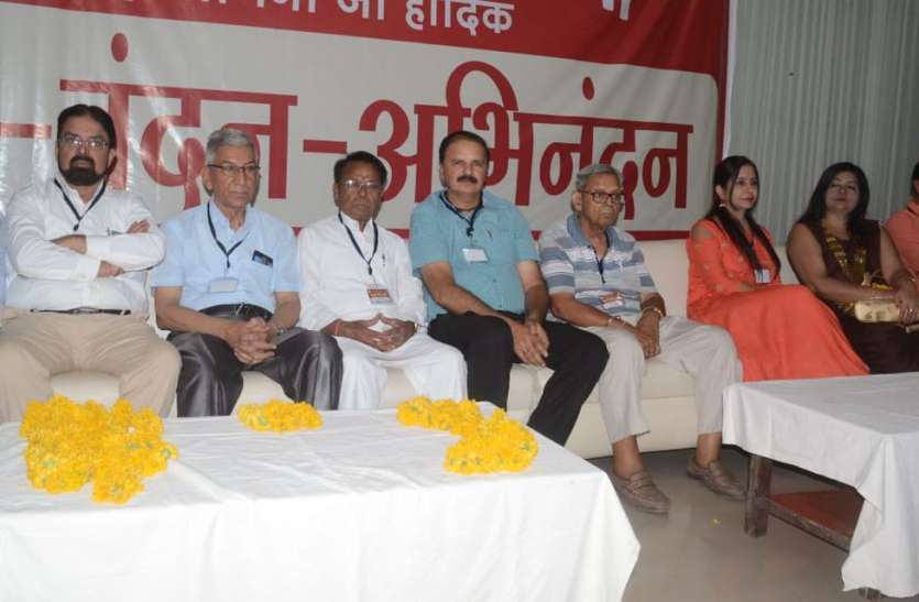 Sindhi Anand Mela symbolizes mutual brotherhood आपसी भाईचारा का प्रतीक सिंधी आनंद मेला