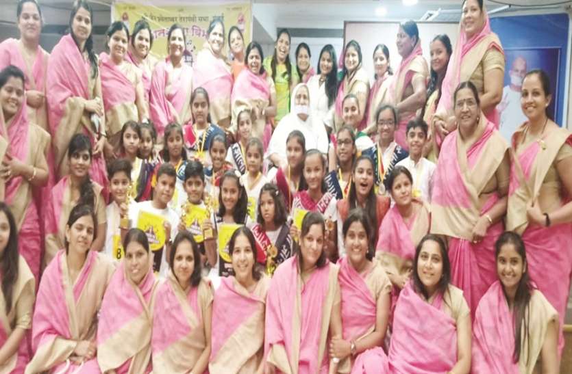 बच्चों ने दिखाए हुनर बच्चों ने दिखाए हुनर, अपनी कई प्रतिभाओं का मनवाया लोहा