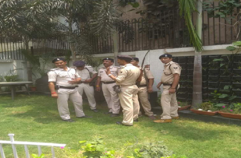 bihar crime news बिहार: पटना में पत्नी और बच्चों की हत्या कर व्यवसायी ने की आत्महत्या