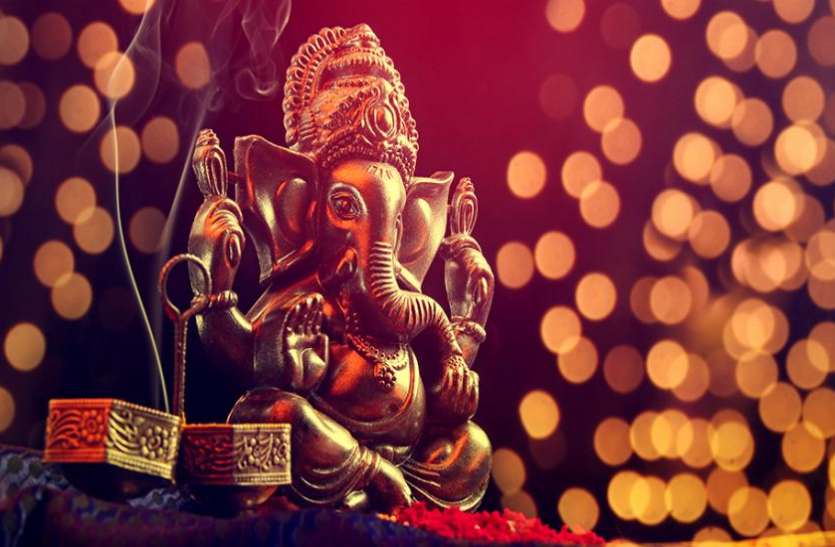 बुधवार को इन 10 तरीकों से करें भगवान गणेश की पूजा, हमेशा बनी रहेगी मां लक्ष्मी की कृपा बुधवार को इन 10 तरीकों से करें भगवान गणेश की पूजा, हमेशा बनी रहेगी मां लक्ष्मी की कृपा