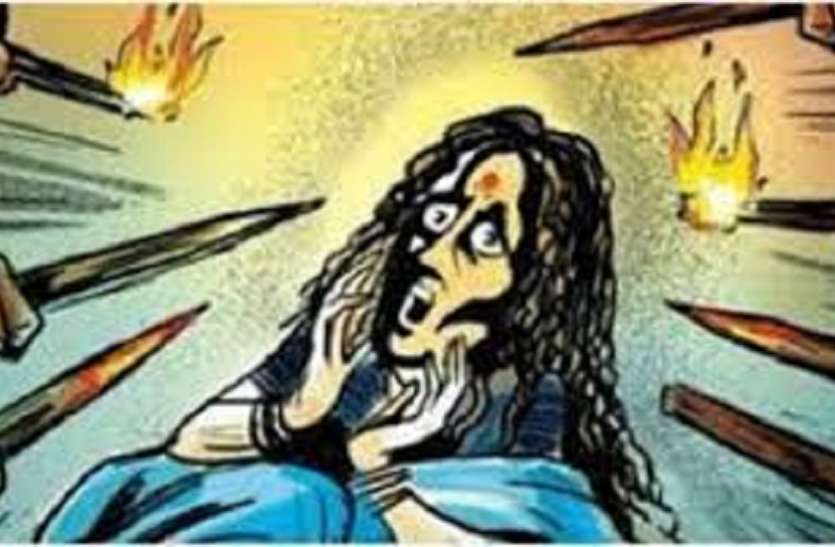 kolkata west bengal अंधविश्वास ने छीना मासूमों से मां का साया, बच्चियों के सामने मां की हत्या