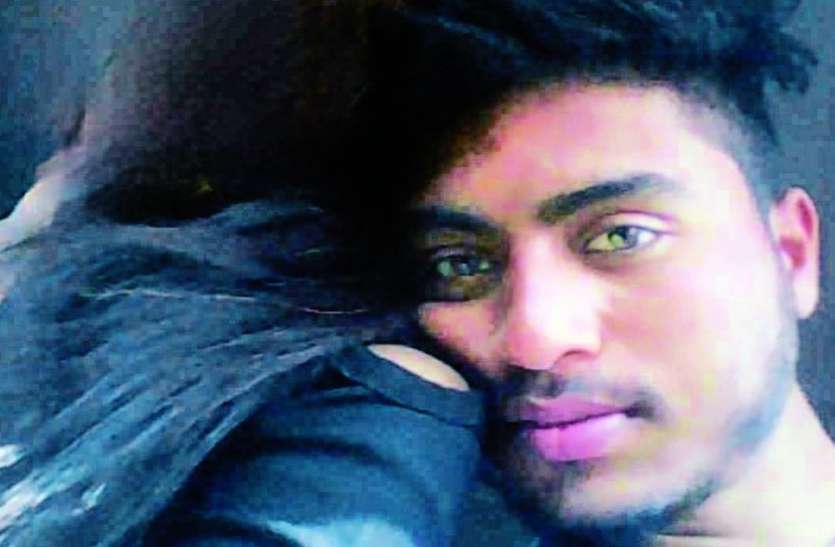 suicide वॉट्सएप पर सुसाइड नोट लिख दोस्तों को भेजा, लिखा- मेरी धोखेबाज प्रेमिका तक ये पहुंचा देना